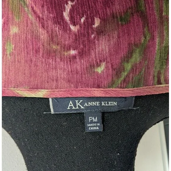 Anne Klein‎ Pink & Green Floral 100% Silk Ruffle Front 3/4 Sleeve Blouse  - PM - Picture 4 of 5